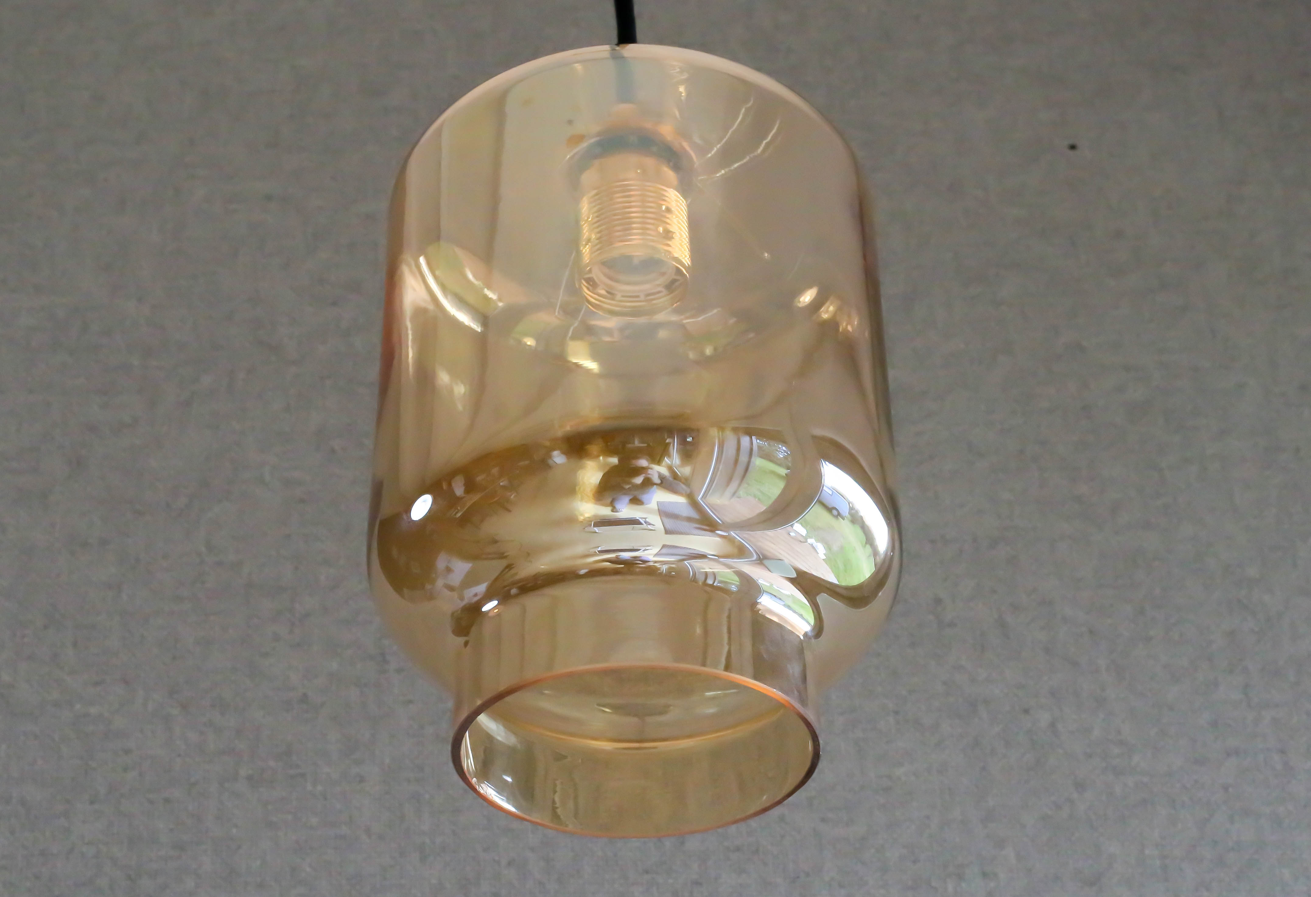 Antique suspension lamp in translucent amber glass - delivered with cable and new socket - circa 1970