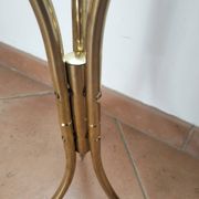 Glass pedestal