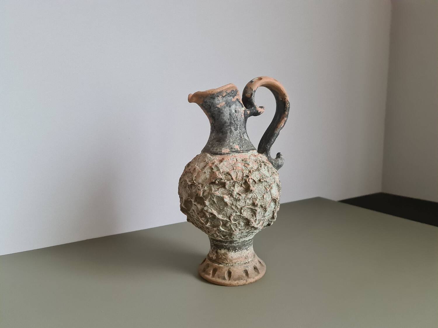 Brutalist terracotta pitcher vase signed / 1970 / ceramic / vintage