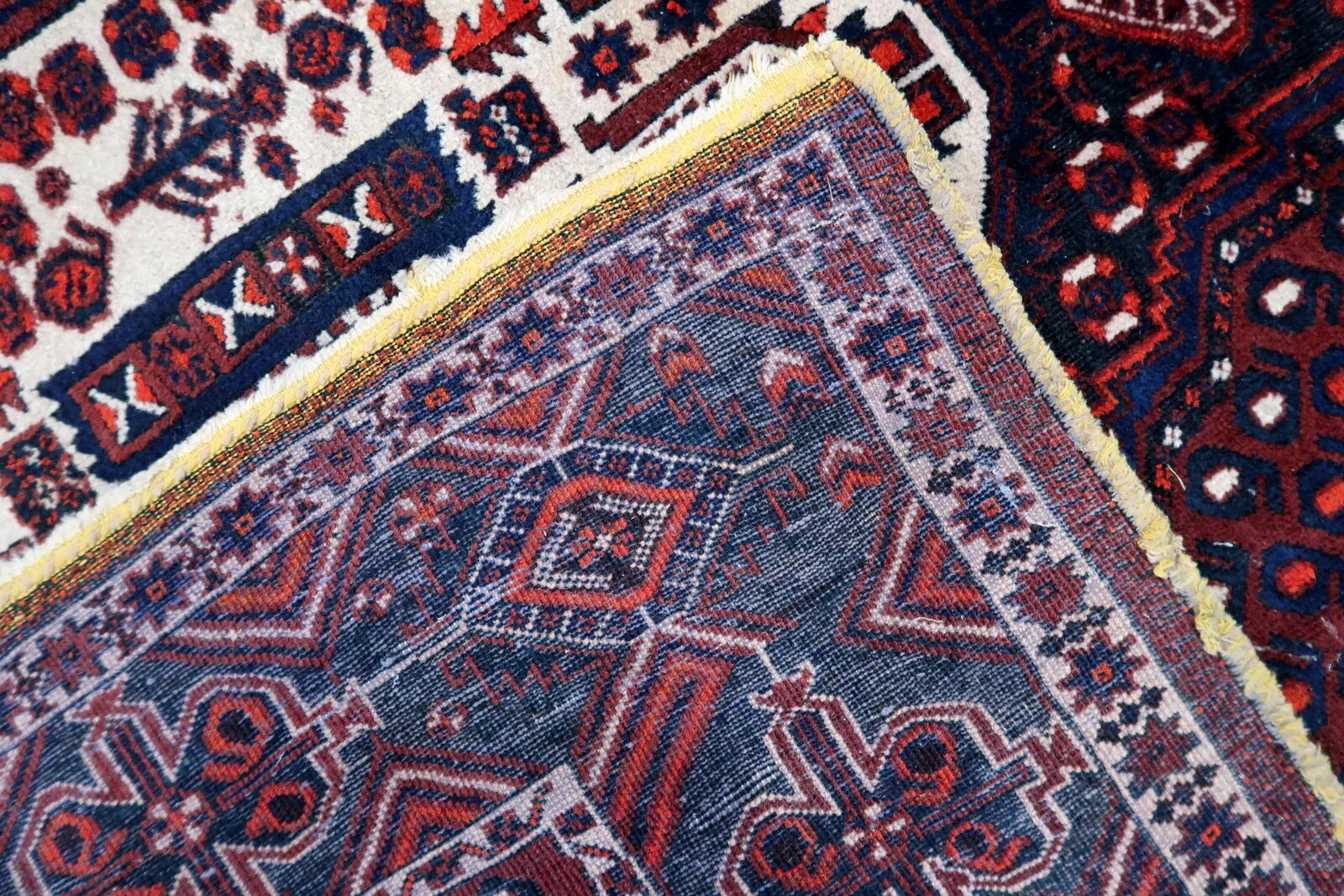 Vintage 1950s Persian Afshar rug, tribal double medallion, red field, 148cm x 211cm