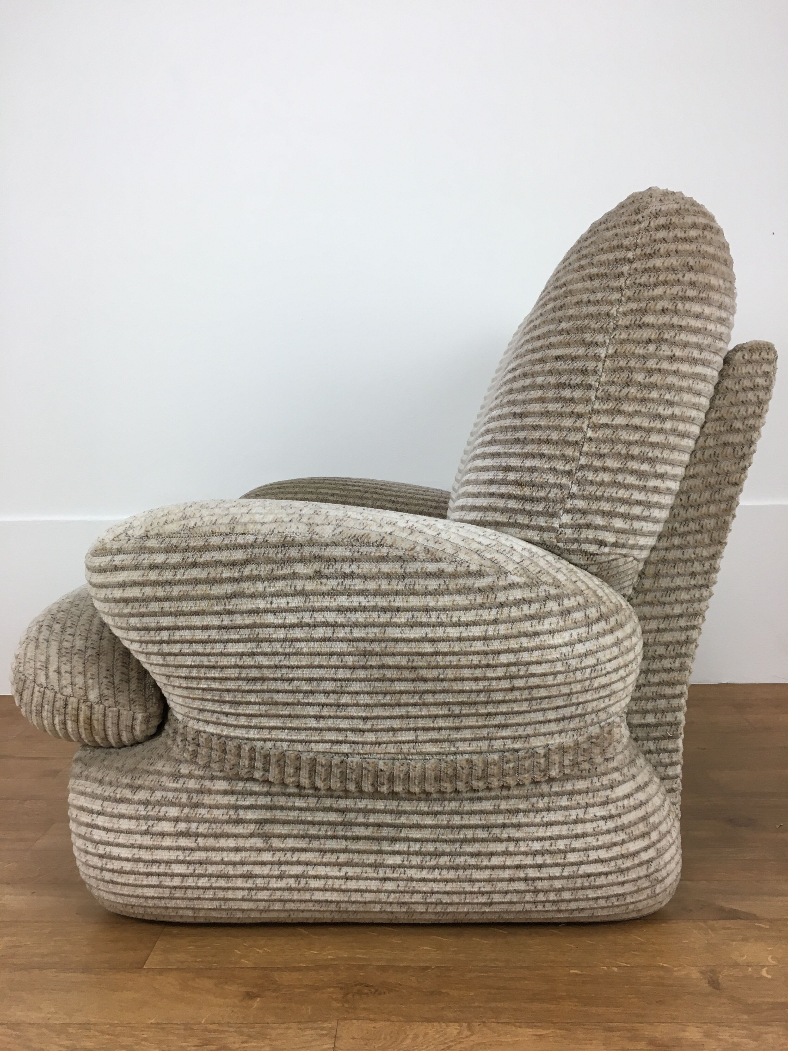 Space age 70's armrests and velvet