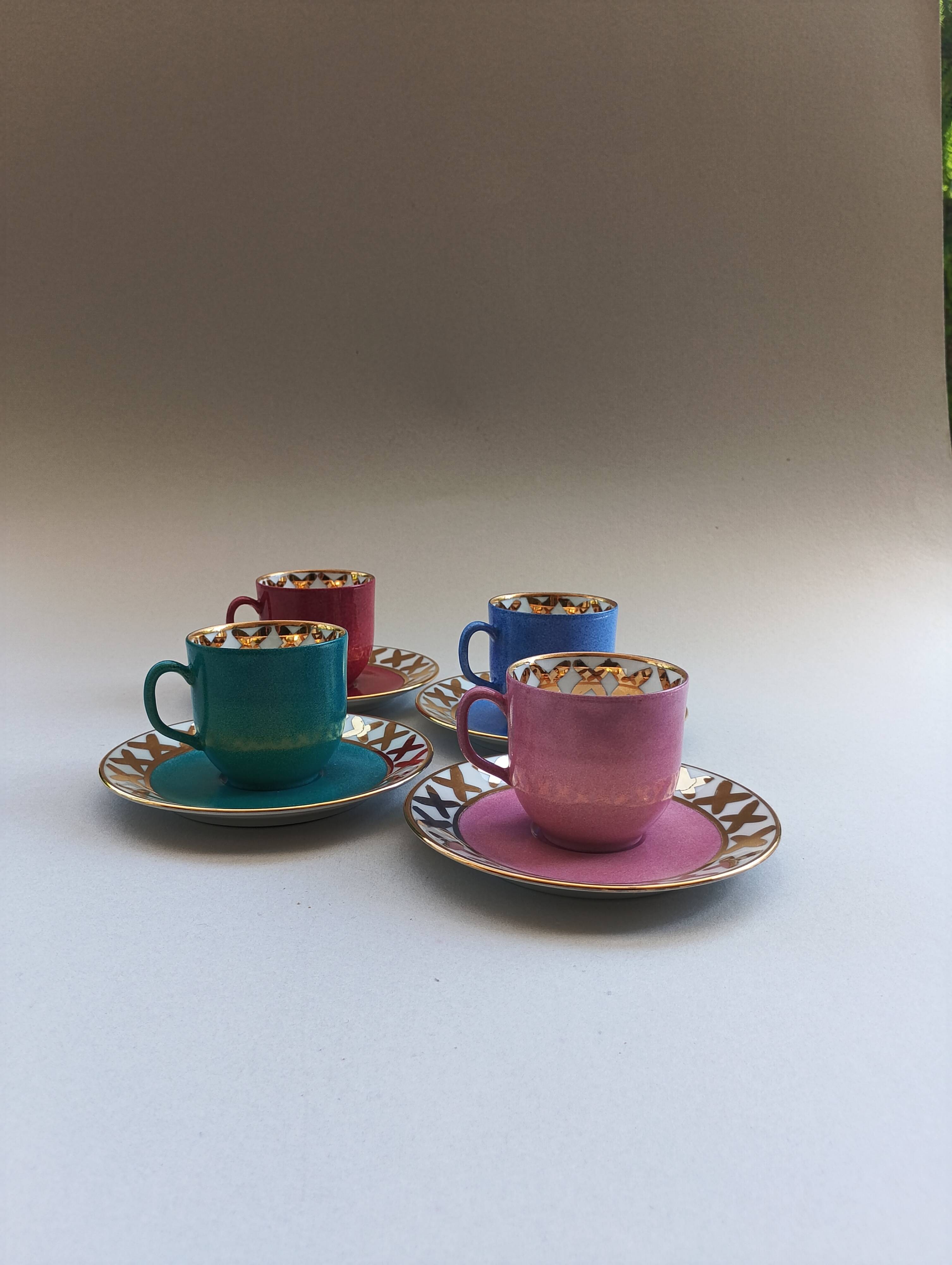Service of 4 cups designed by Hilton McConnico from the 1980s.