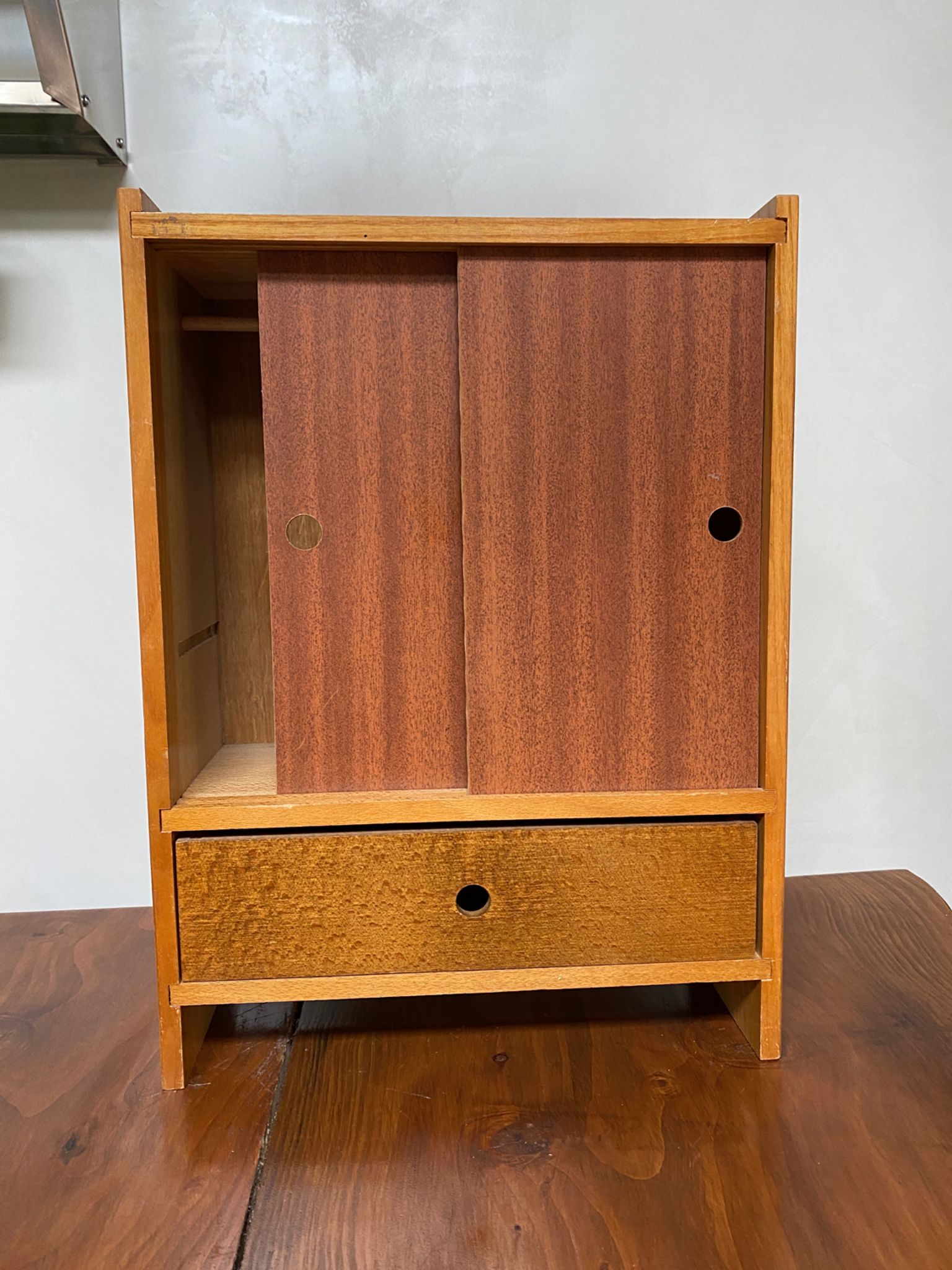 Armoire de rangement