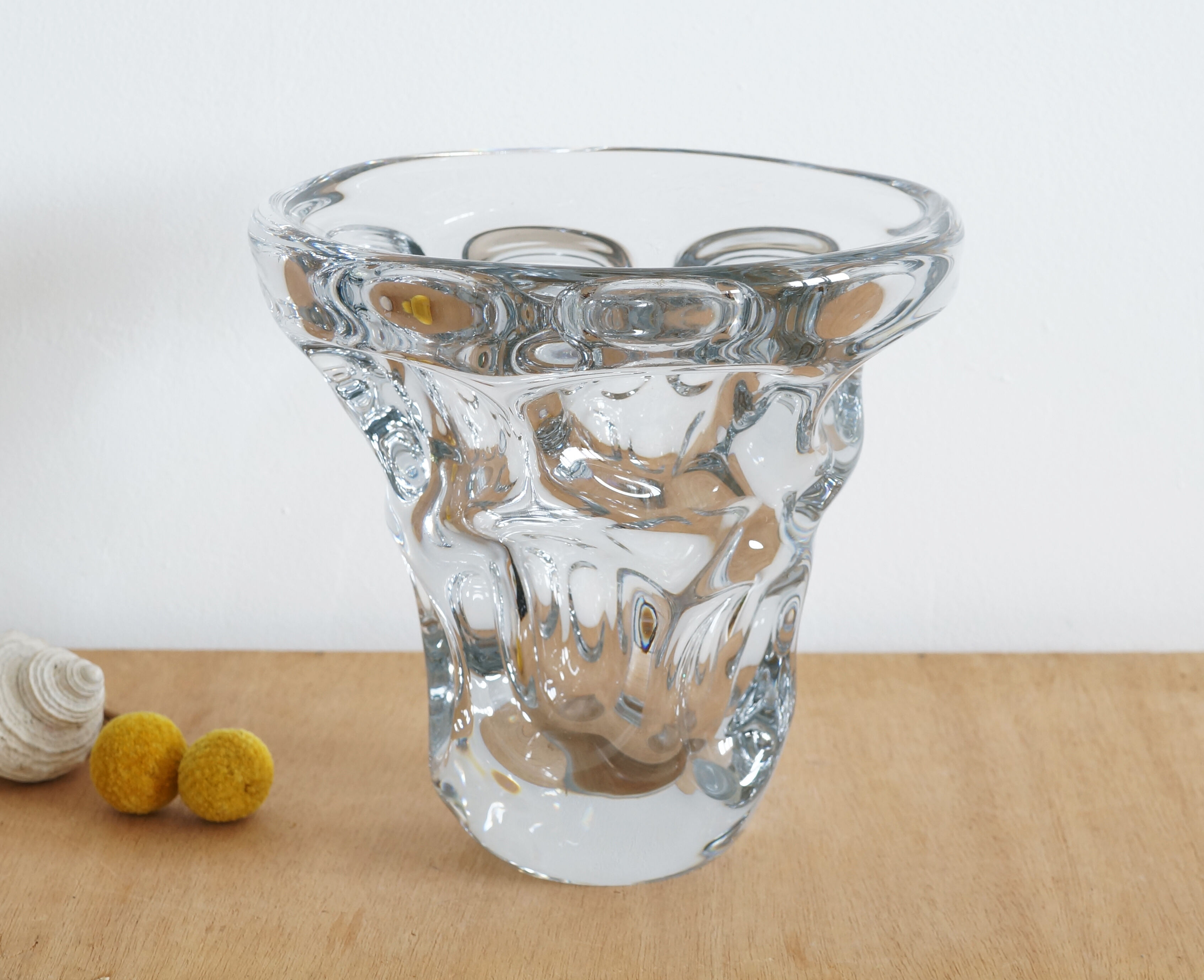 Thick crystal vase