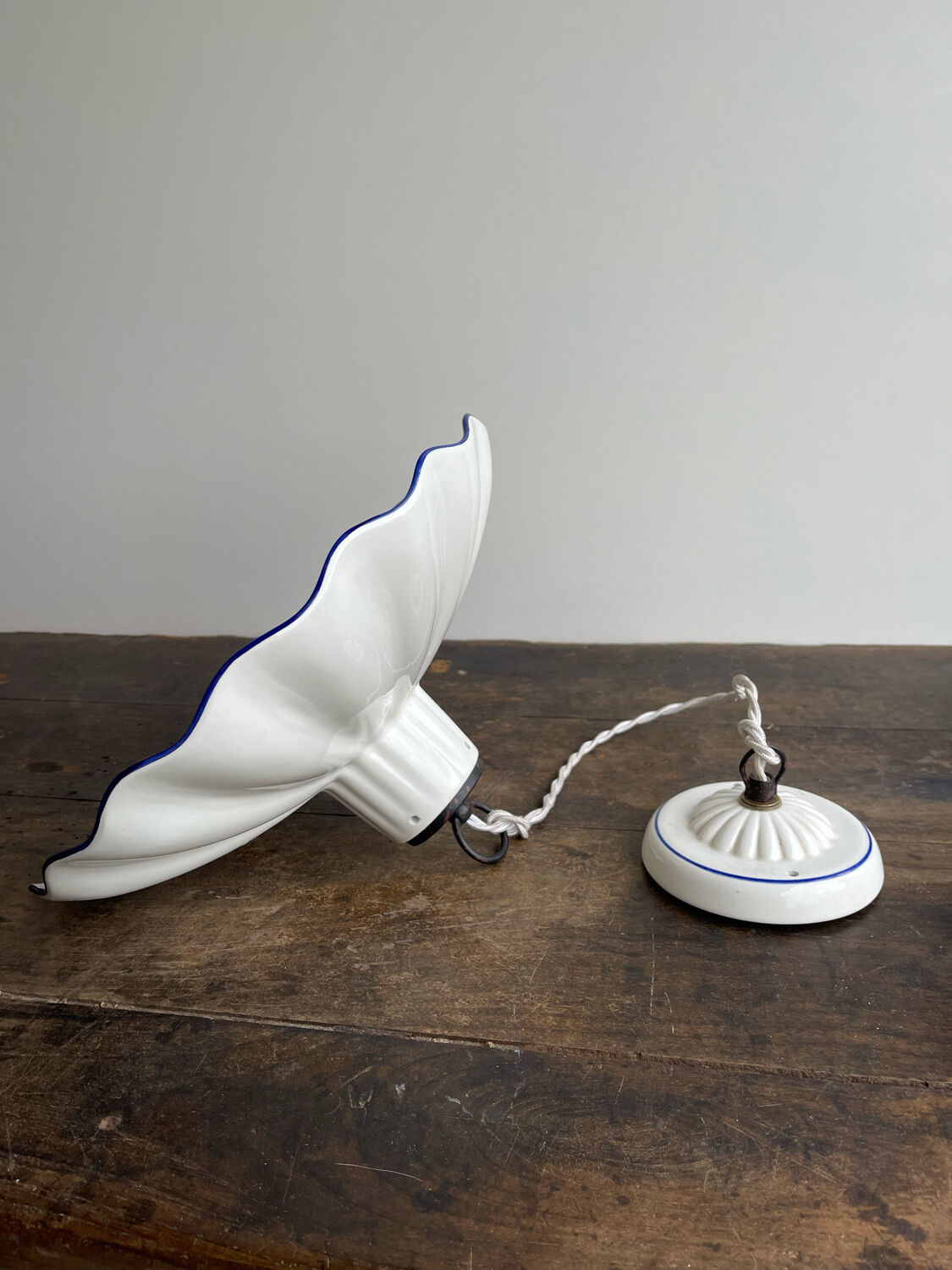 Ceramic pendant lamp