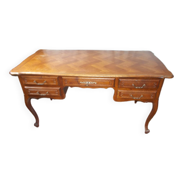 large flat desk in the Louis XV style