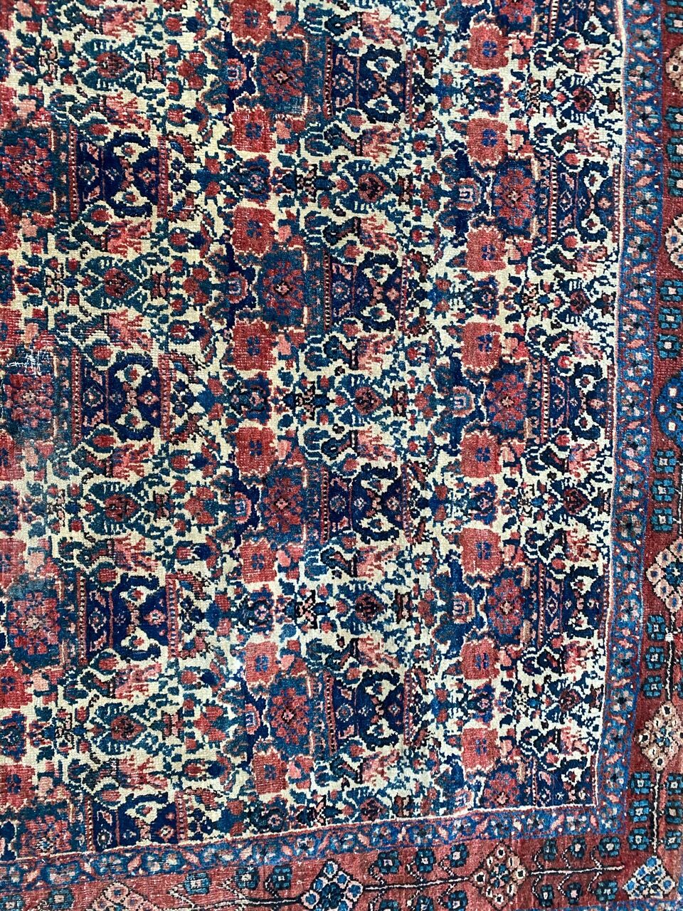 Beautiful old Persian carpet from Abadeh handmade 100x144 cm
