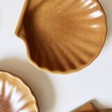 4 caramel shell cups