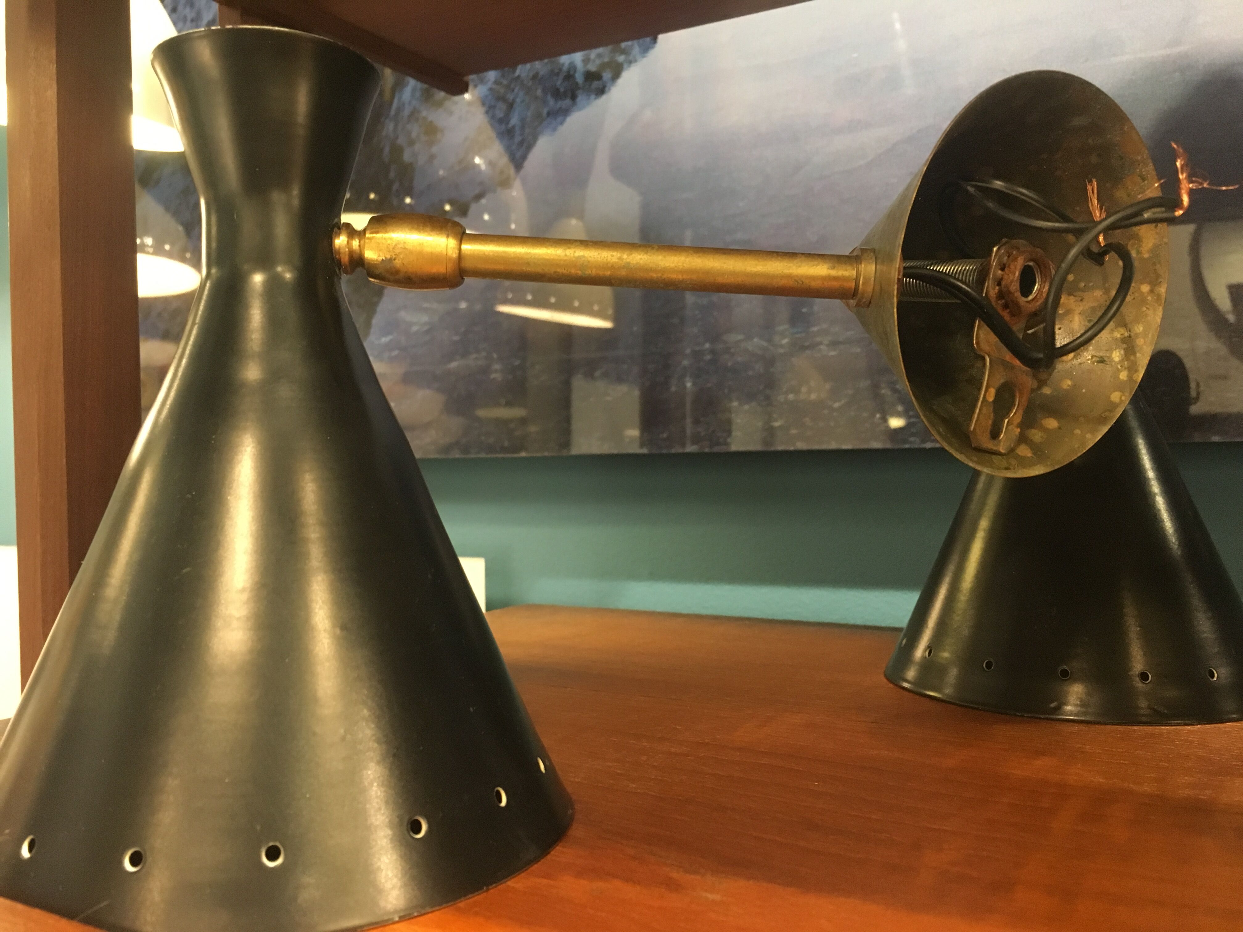 Apply double black diabolo design Italian brass