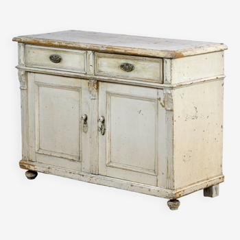 Pine dresser, circa 1900