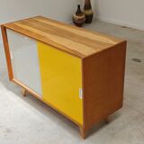 Buffet Commode U 452 jaune par Jiri Jiroutek pour Interier Praha 1960