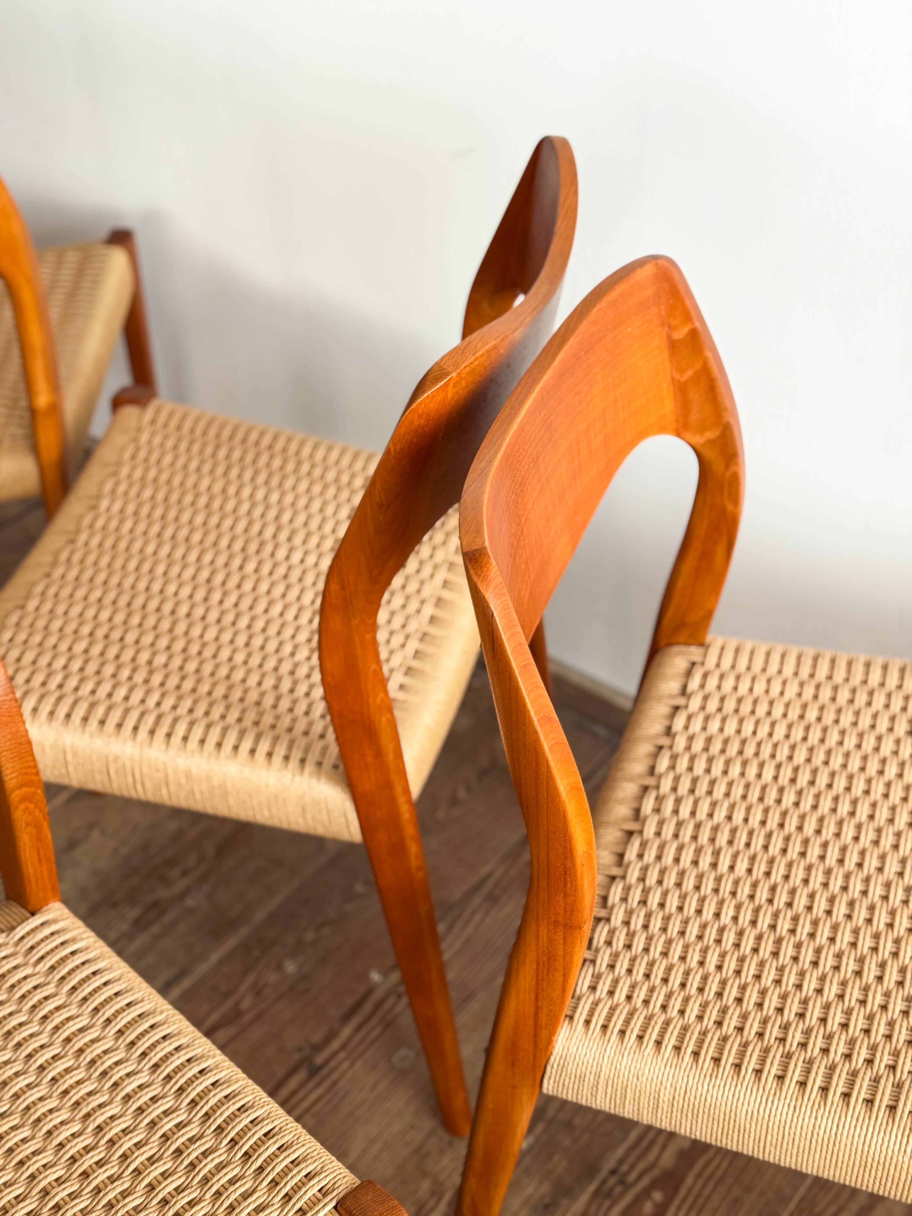 Set of 10 chairs 71 in teak by Niels O. Møller, JL Moller, Mid Century