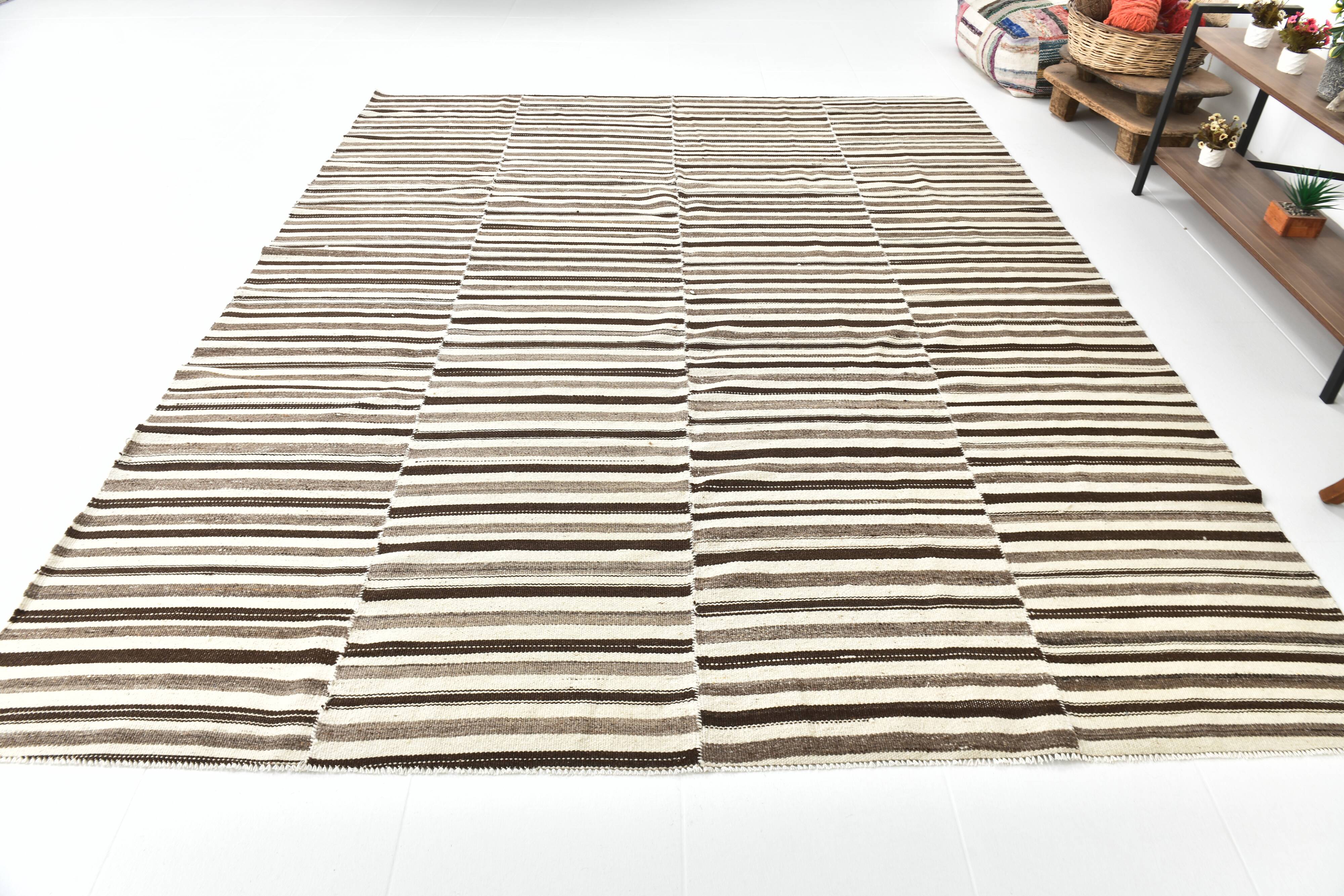 8x10 Dark Brown & Beige Kilim Rug 239x293Cm SK 35486