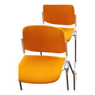 Set of 2 vintage JSC CASTELLI chairs by PIRELLI