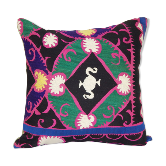 Suzani ak261 floral cushion cover
