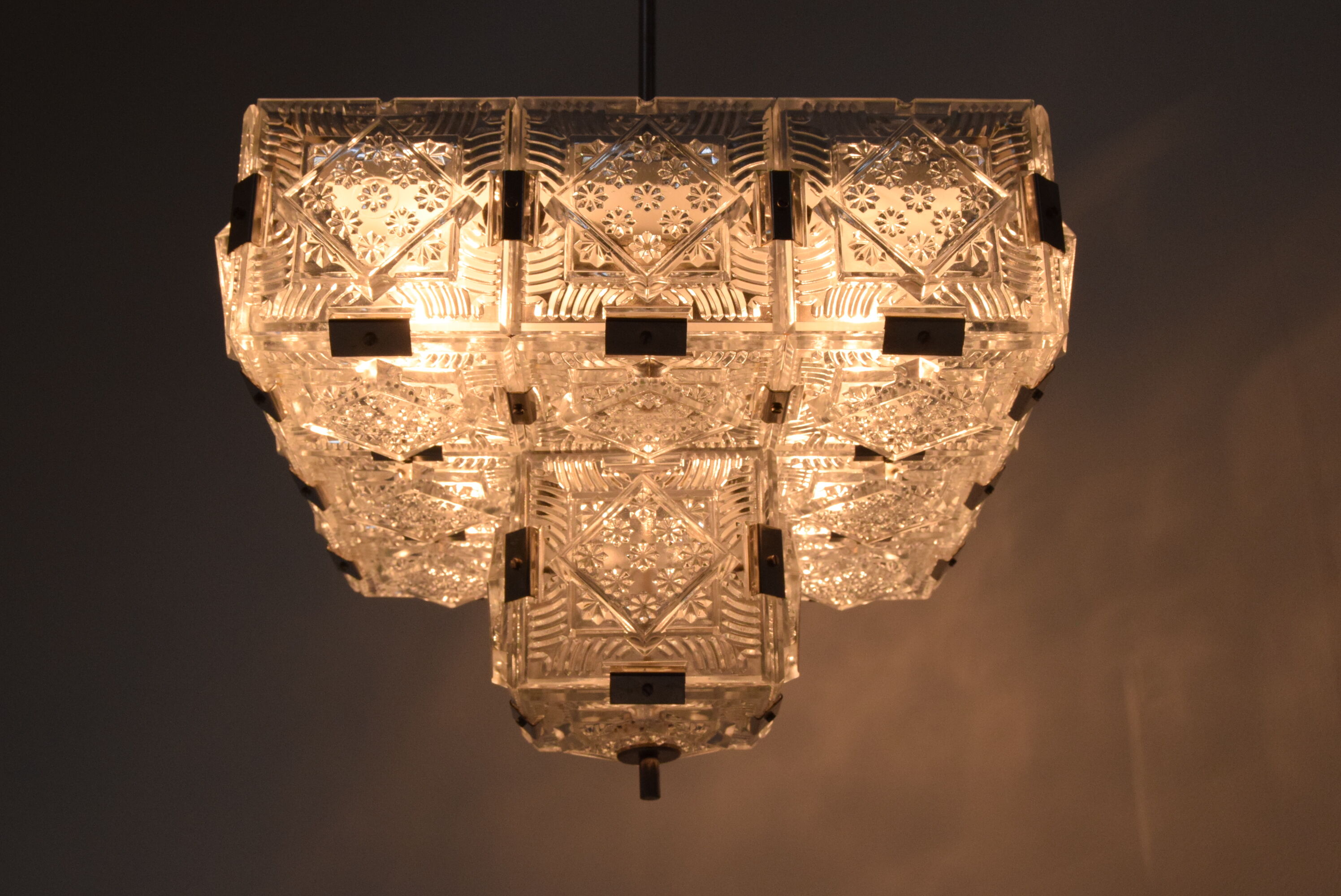 Mid-century glass pendant by Jaroslav Bejvl for Kamenicky Senov années 1960