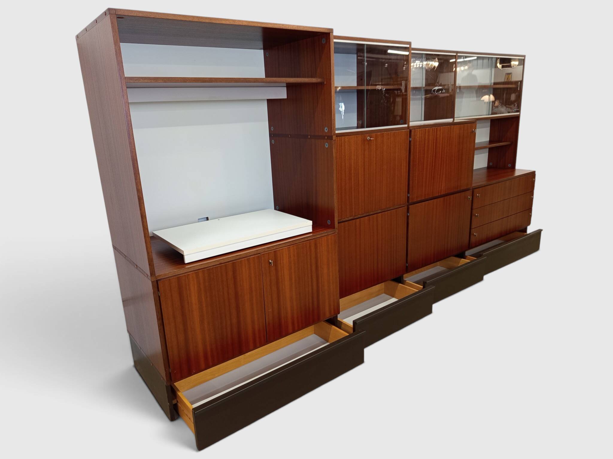 Modular furniture Les Hucher Minvielle – 338 cm