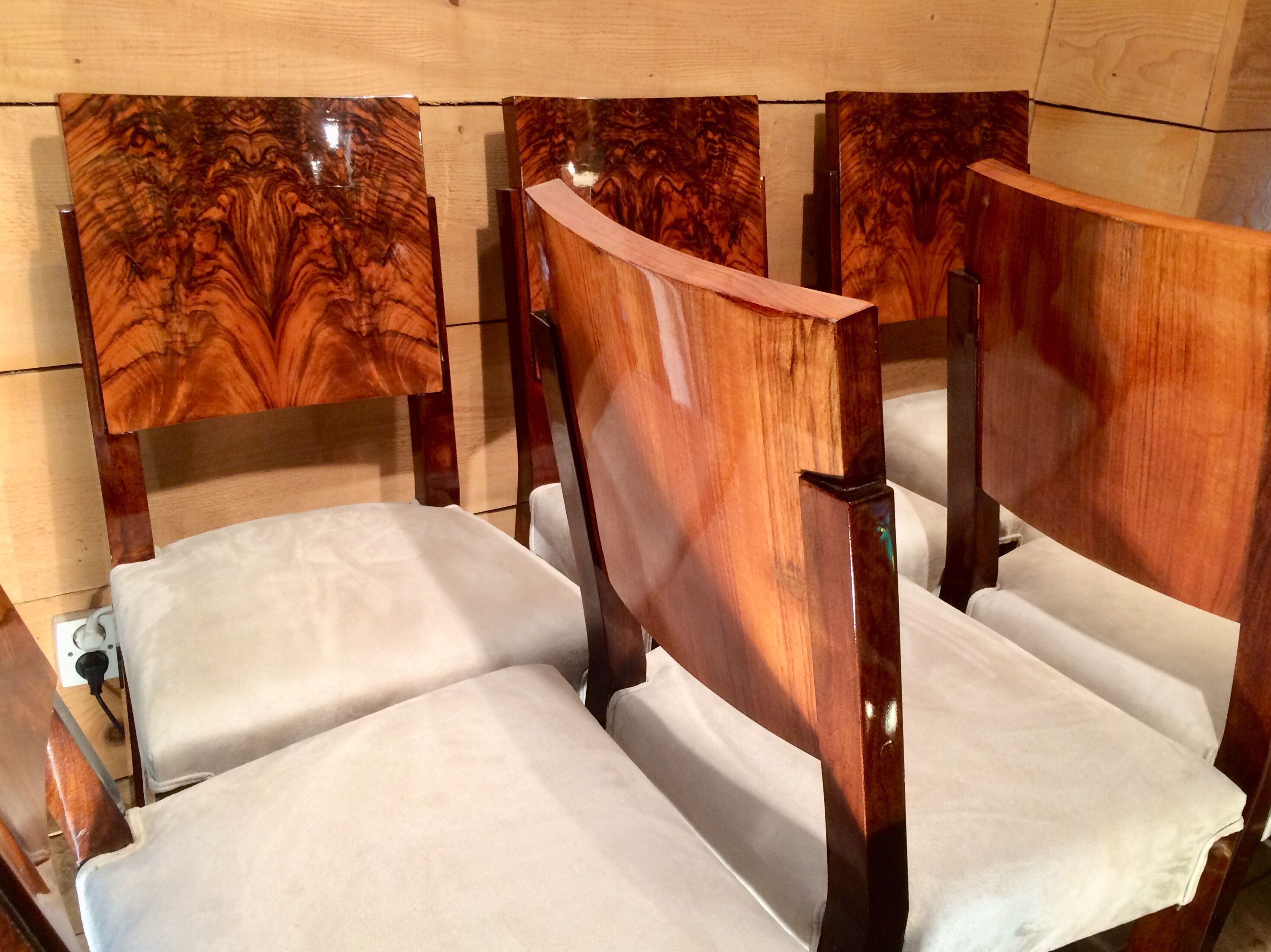 Suite de six chaises Art Deco par Michel Dufet