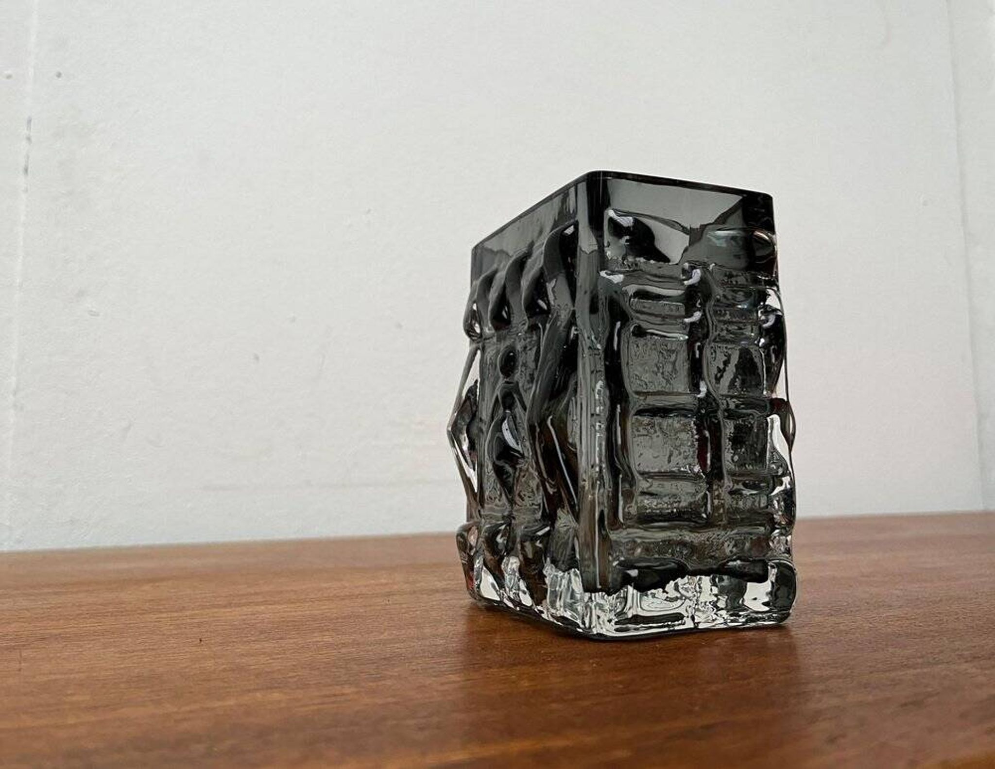 Brutalist bubble glass block vase by Josef Schott for Smålandshyttan, mid-century, 1960s.