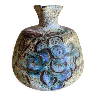 Accolay pitcher
