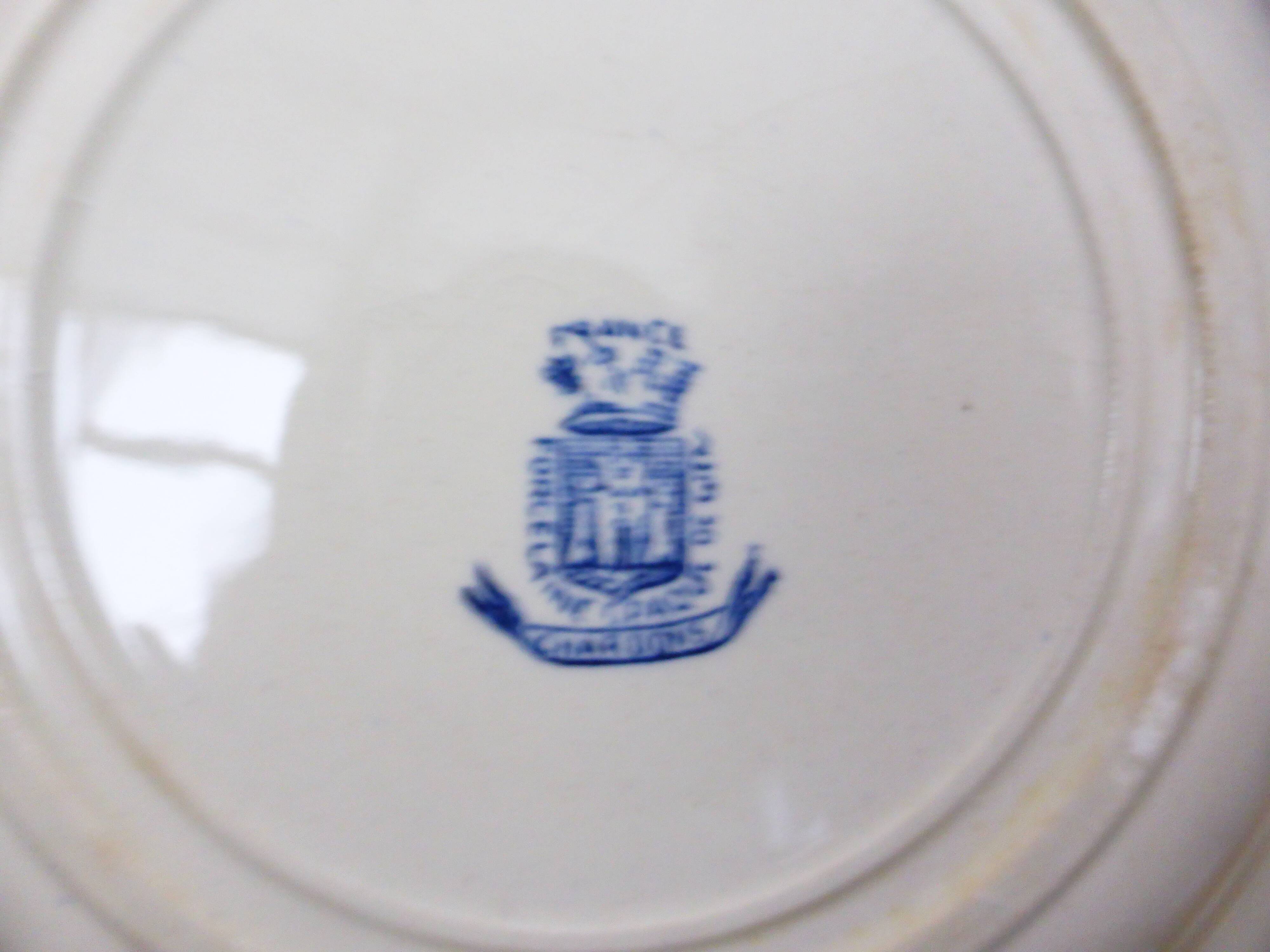 4 Gien Chardons soup plates (8)