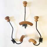 Trio de patères anciennes en bois et métal