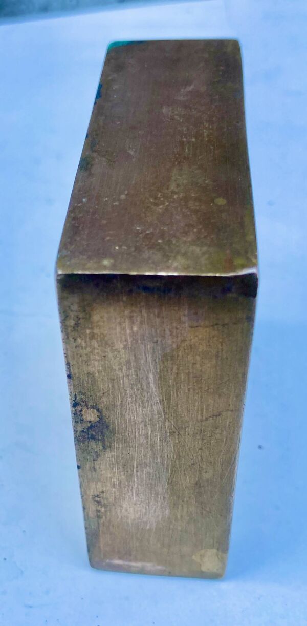 Sculpture presse papier en bronze signé Monique Gerber