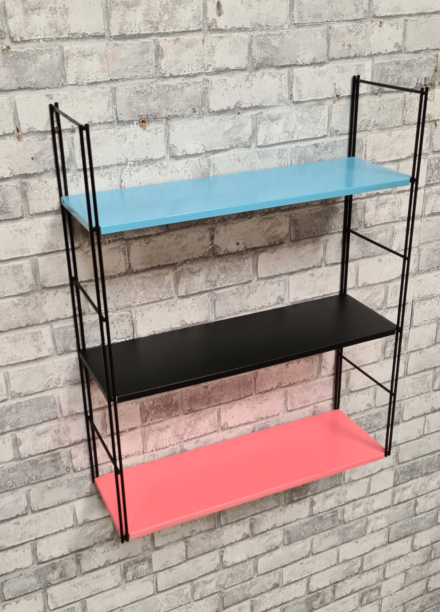 Vintage string steel floor 1960 blue pink black, 47x60x18 good for its age