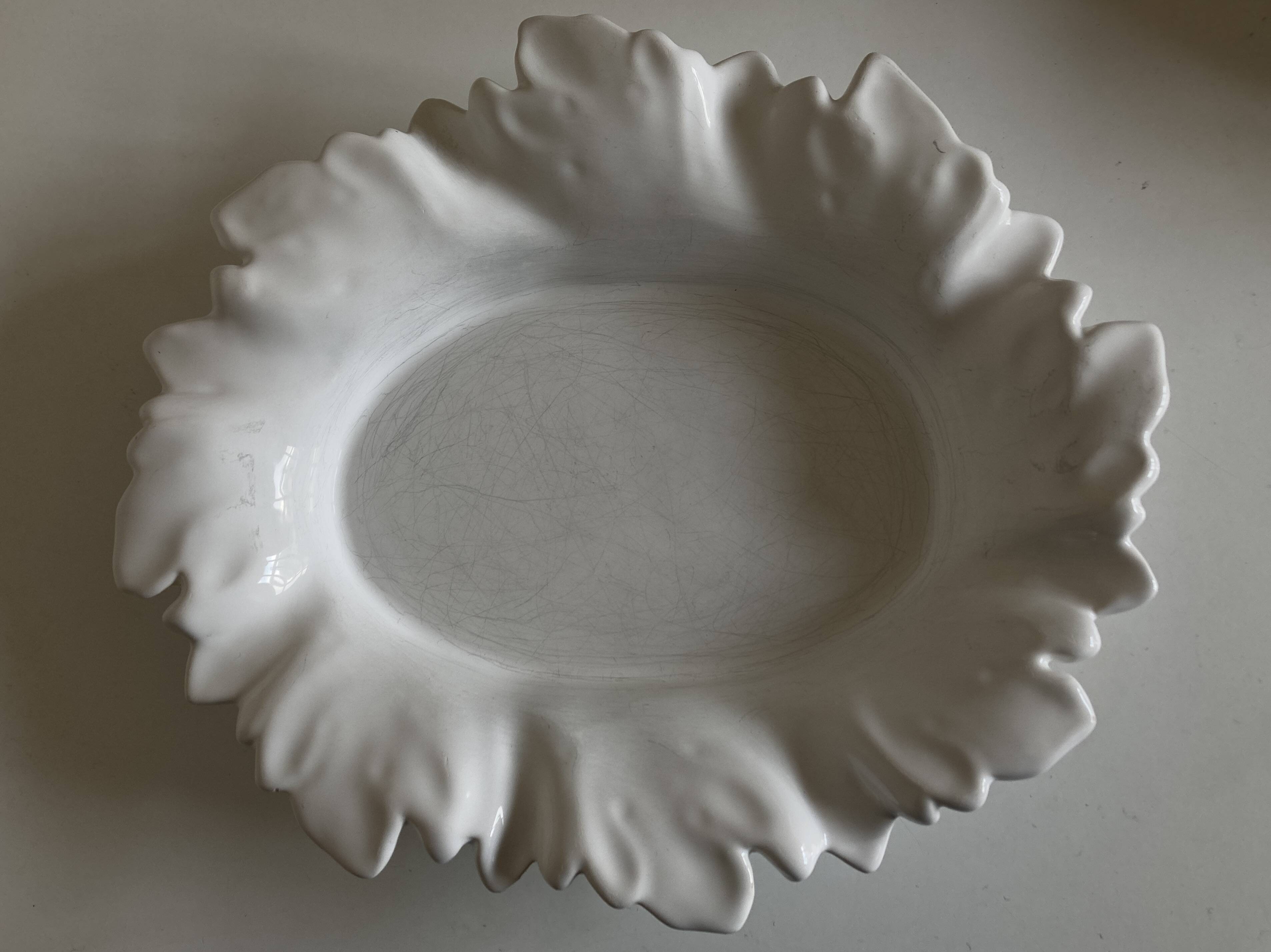 Acanthus platter in Malicorne earthenware, 18th century