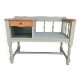 Entrance bench
