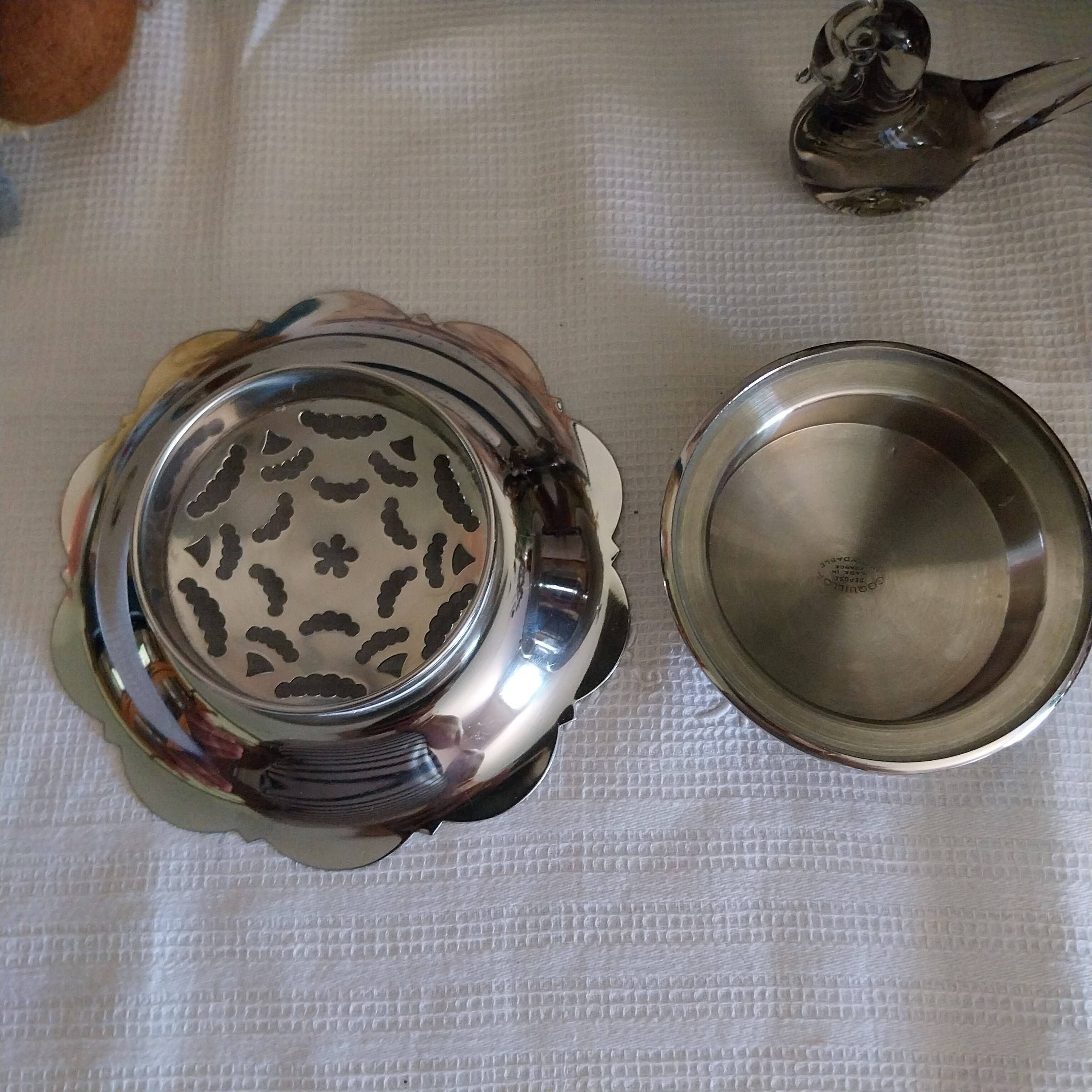 Vintage 1950s shell butter dish