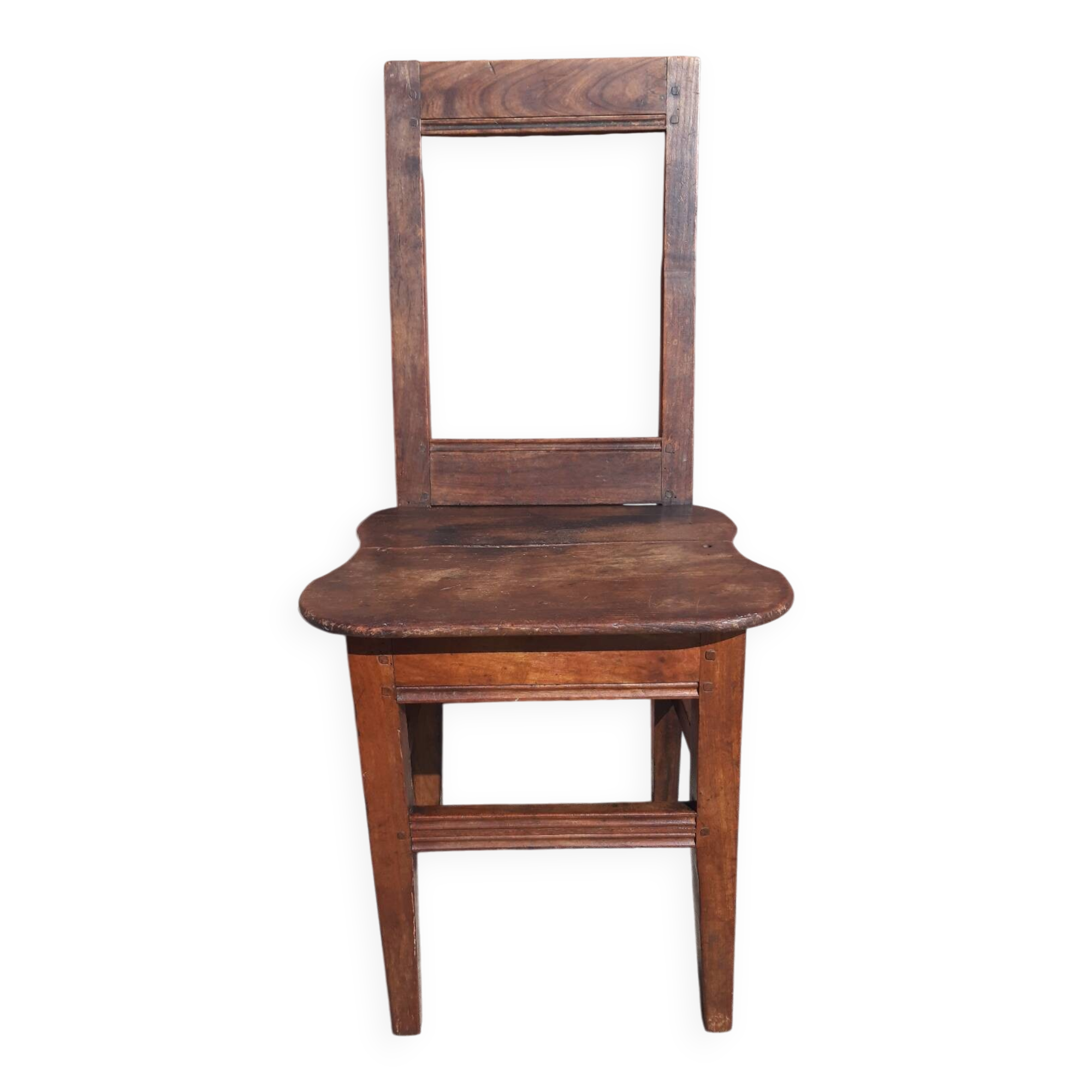 Lorraine chair in wood, 18th century.