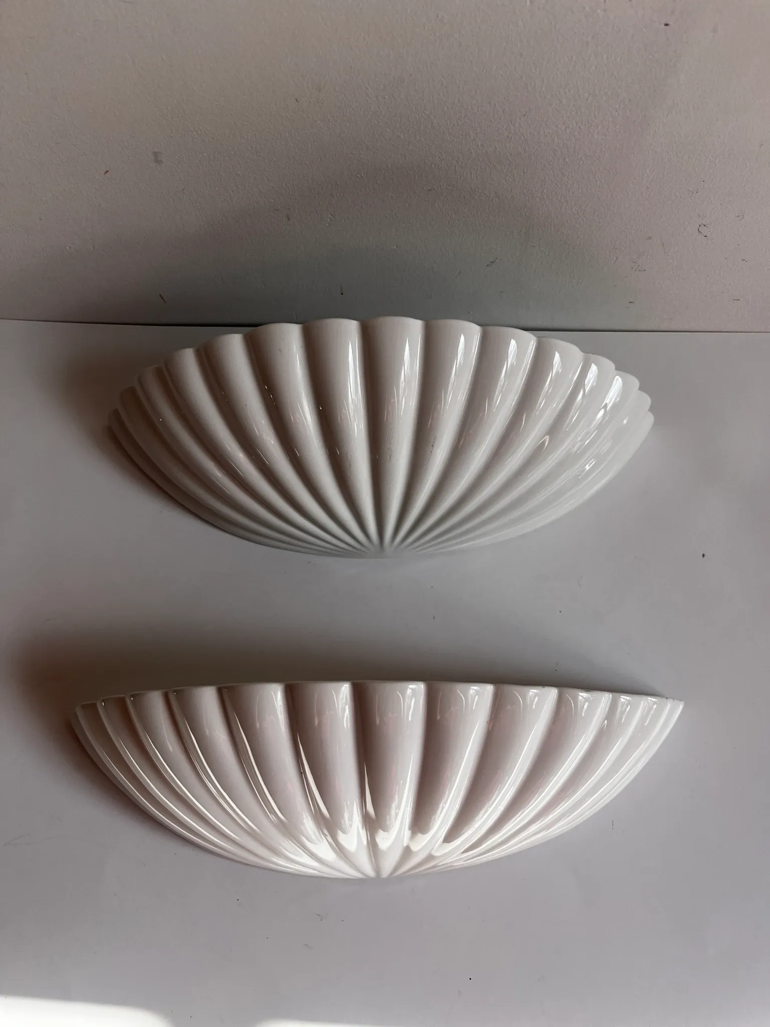 Shell-shaped ceramic wall light Italian