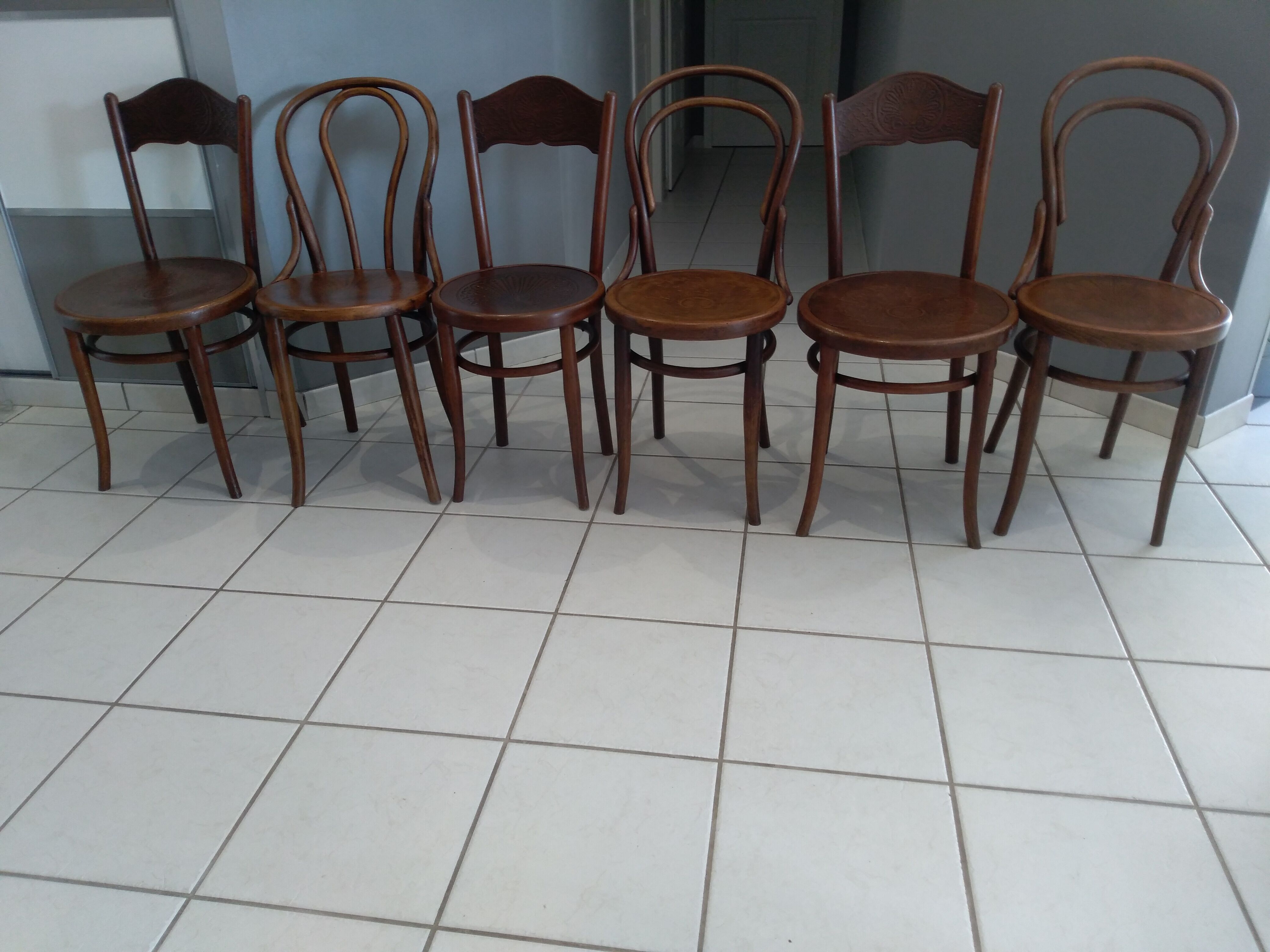 Lot 6 chairs of Bistrot mismatched - 1900