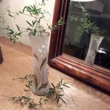 White glass vase enamelled thrush decoration