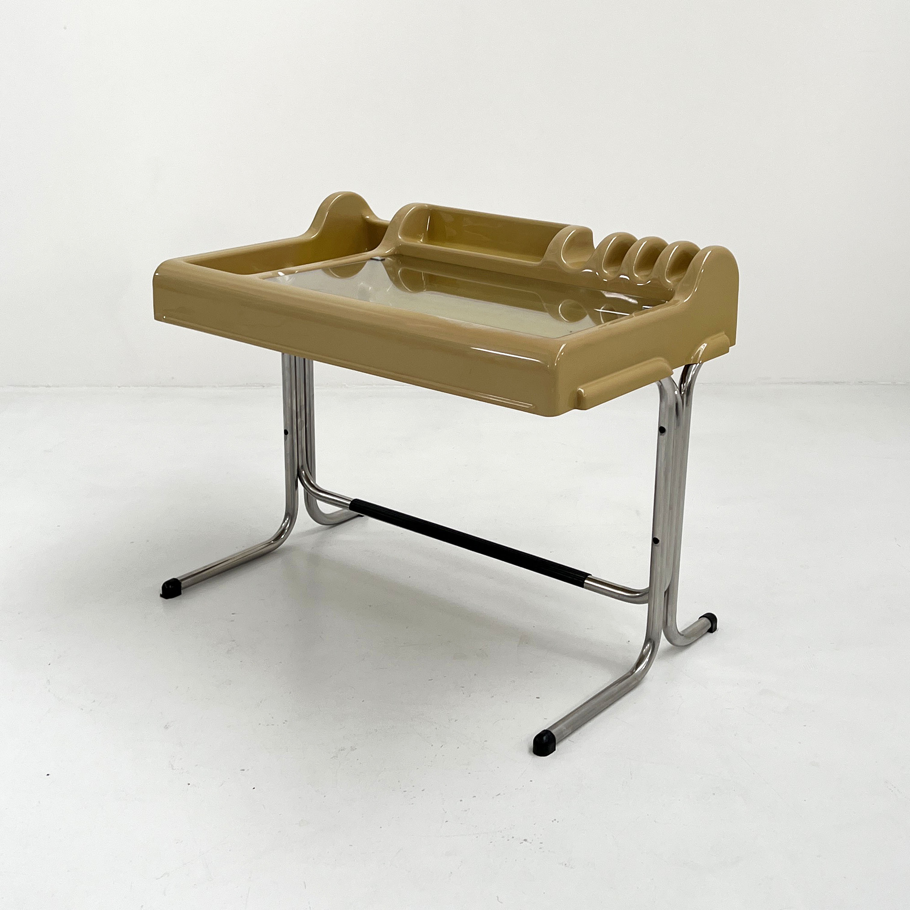 Orix Mustard desk by Vittorio Parigi & Nani Prina for Molteni, 1970
