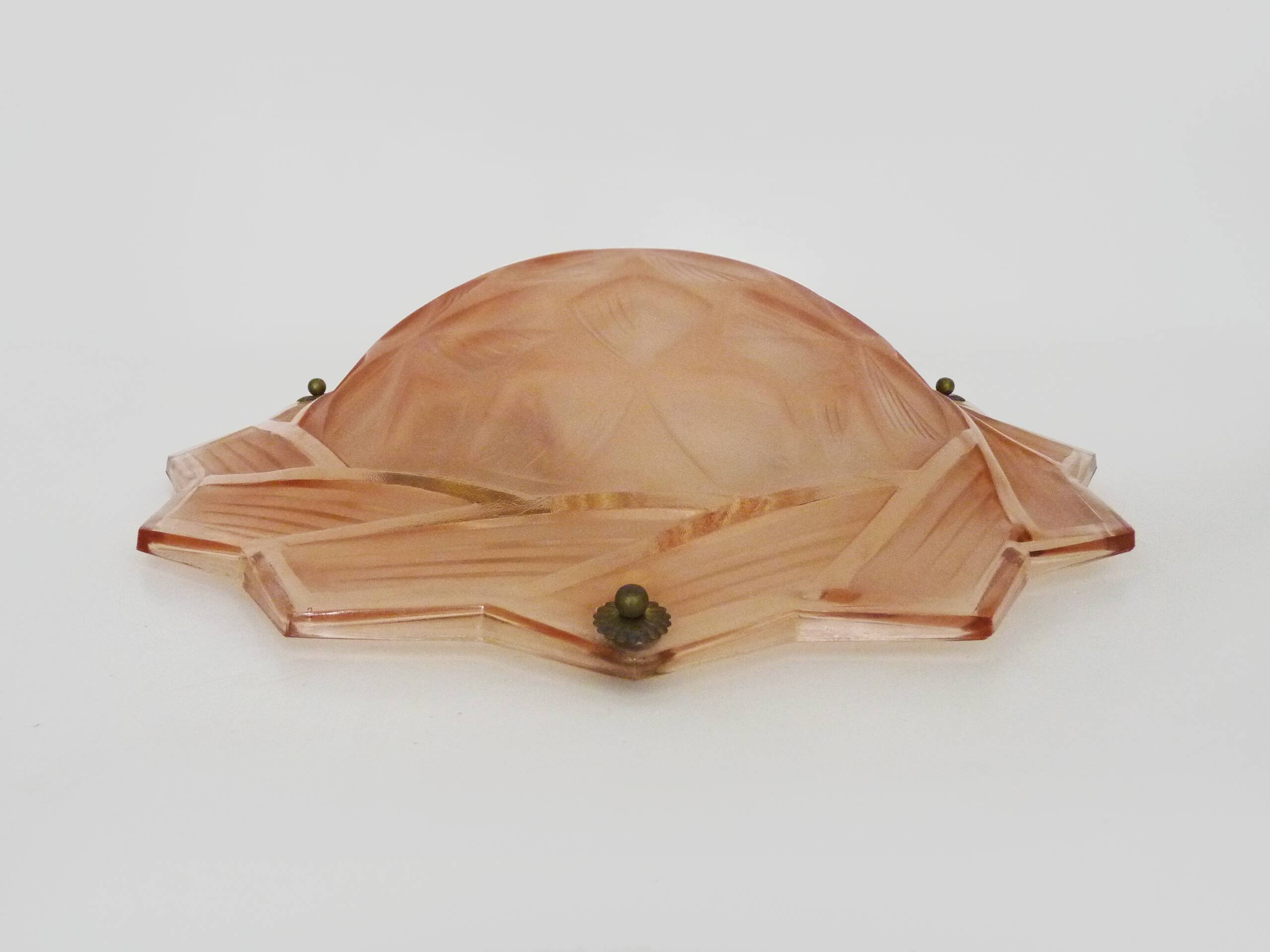 Antique Art Deco star-shaped pendant light with one burner, made of pâte de verre.