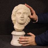 Antique Italian sculpture, white marble head from the 17th century