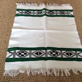 Set of 5 napkins and a table runner