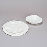 Adelaide XI model three-dish set by Xie Dong, 2000