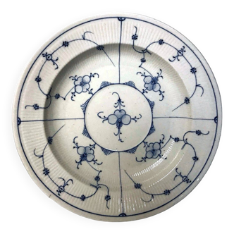 Rauenstein, plat en porcelaine allemande XIXème