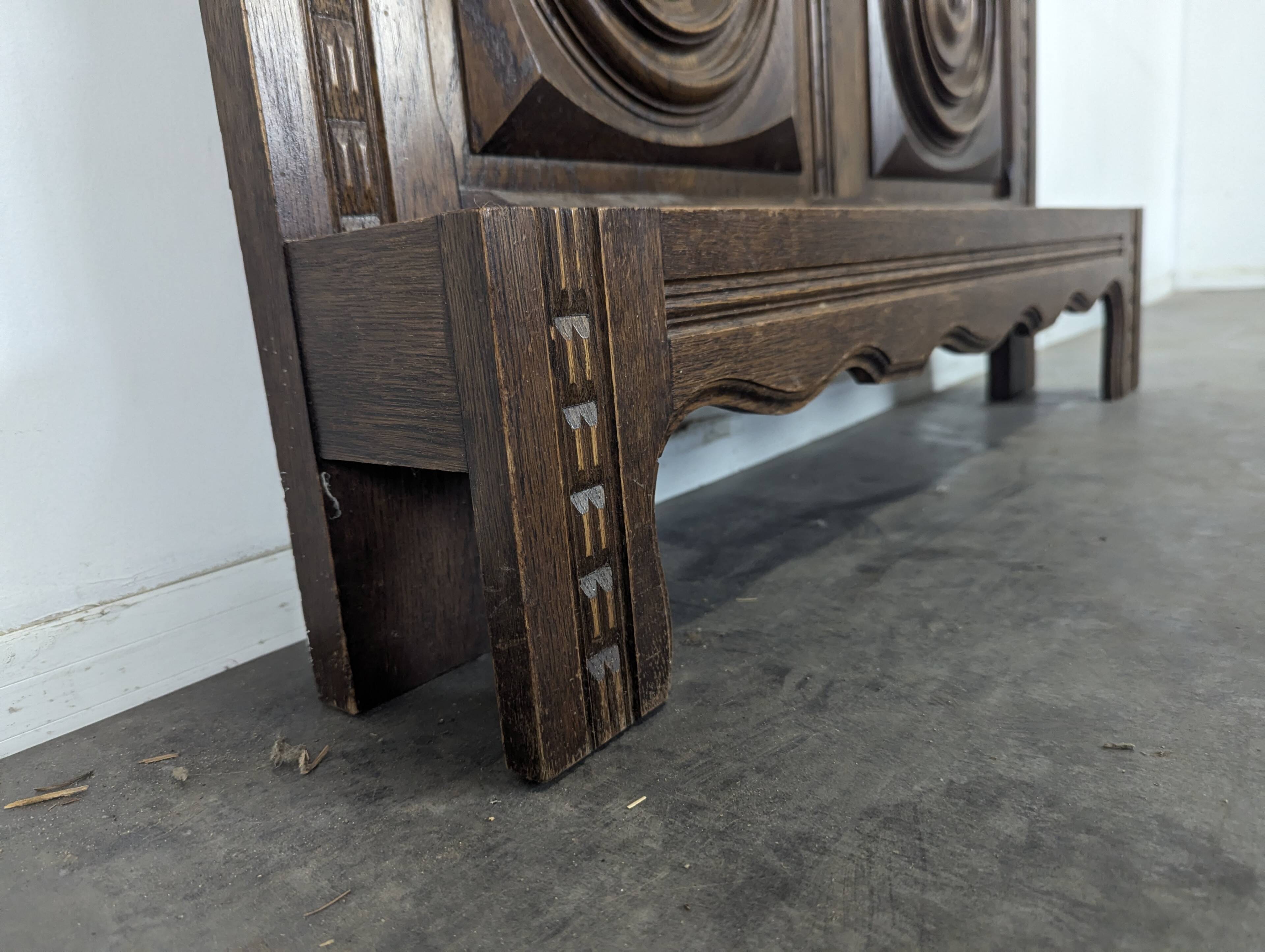 Coat rack in oak in the spirit of Dudouyt.