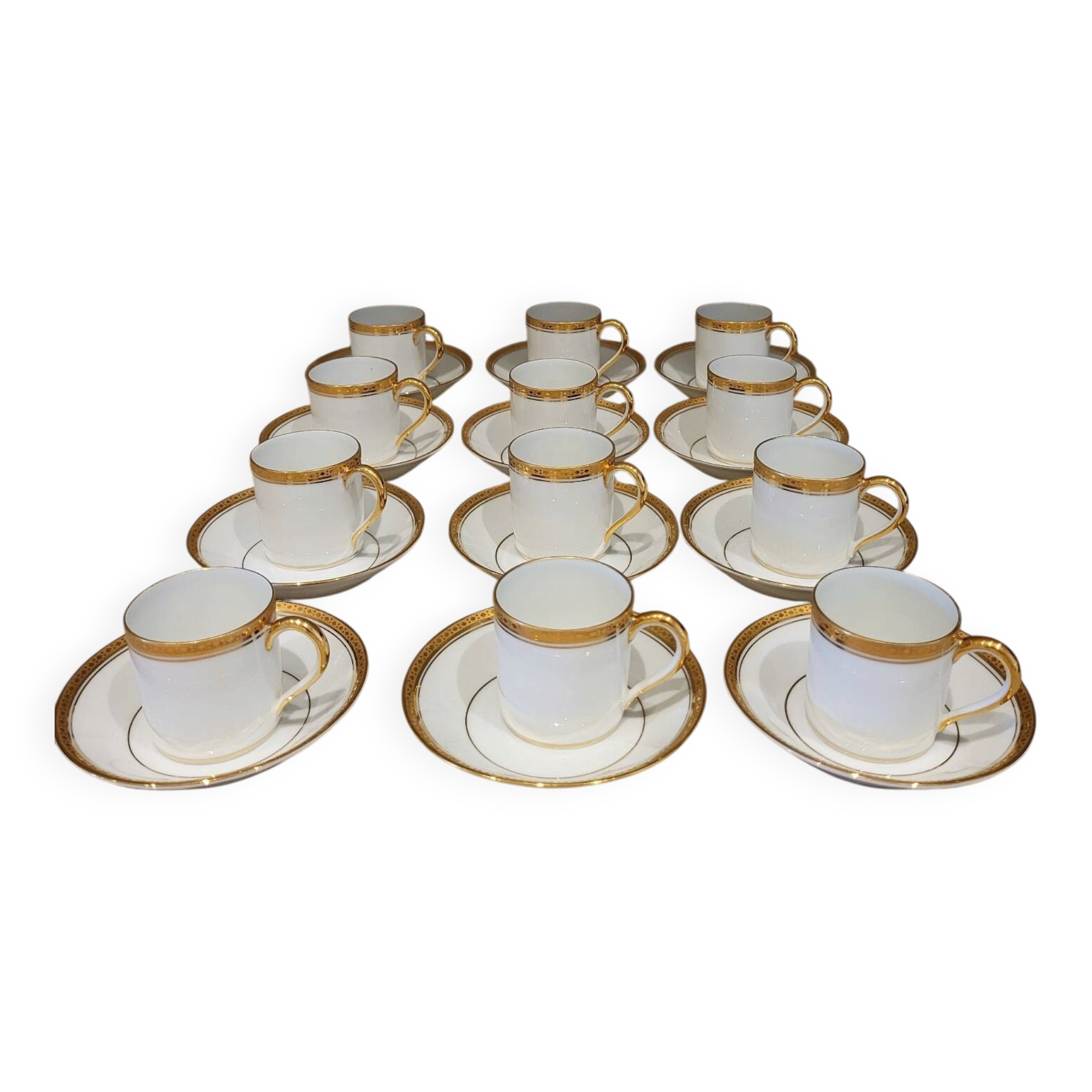 12 coffee cups
