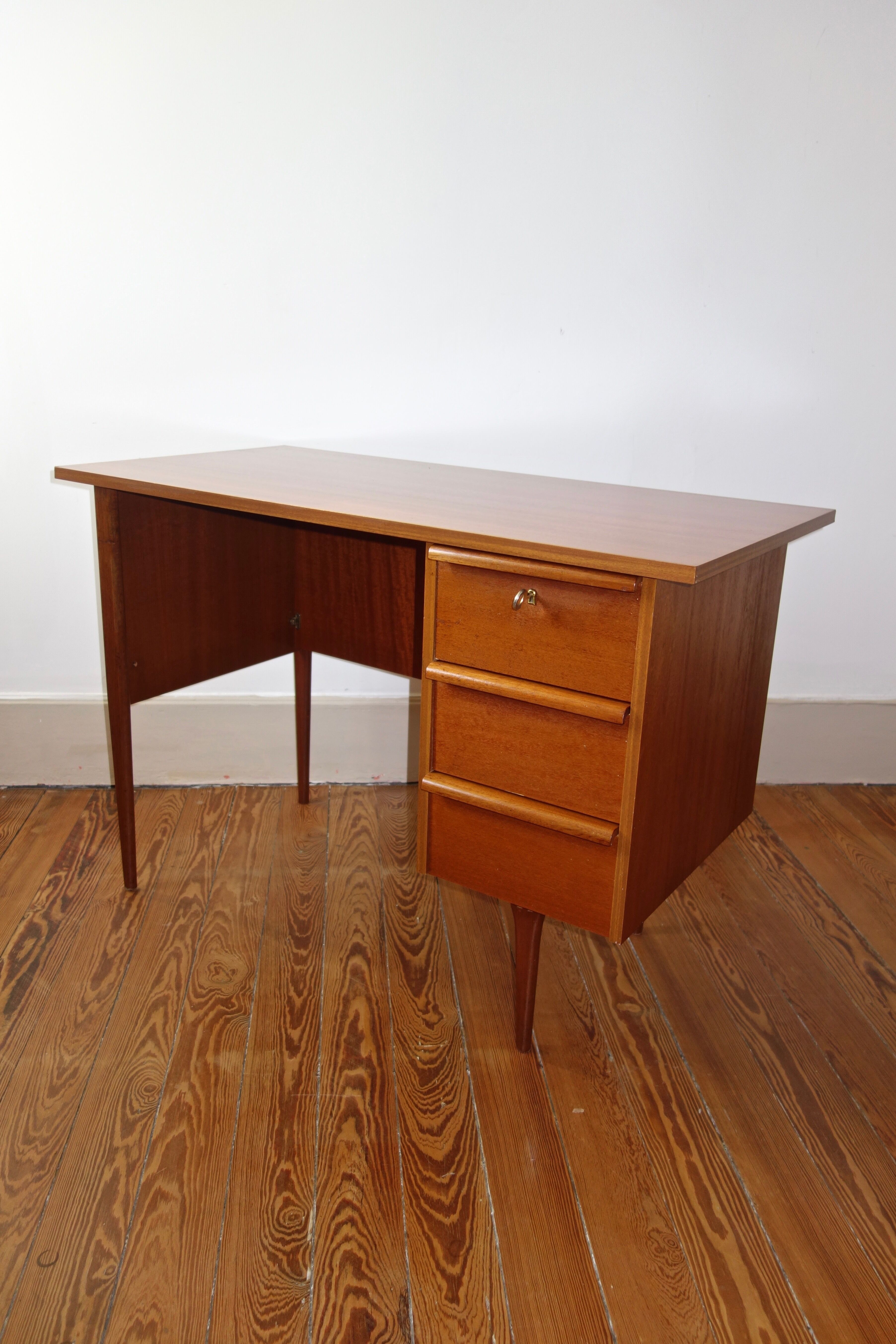 Desk line scandinavian 1960s teak