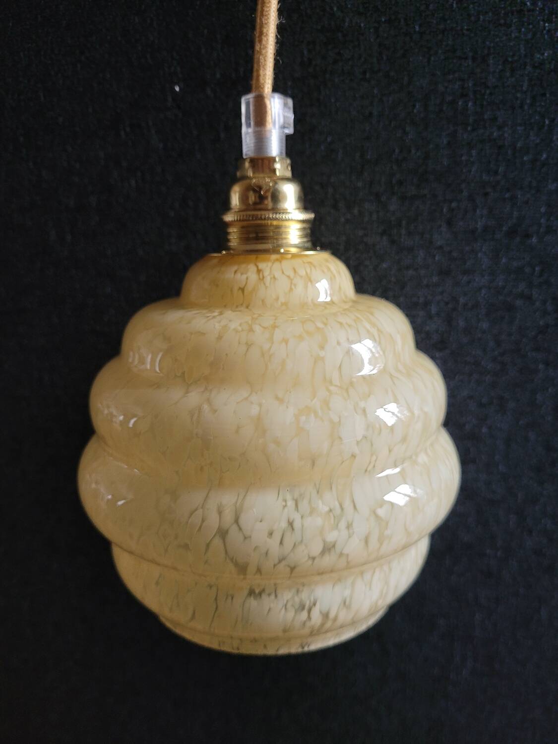 Baladeuse en verre de Clichy jaune