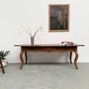 Table, drapière en noyer, XIXème s.