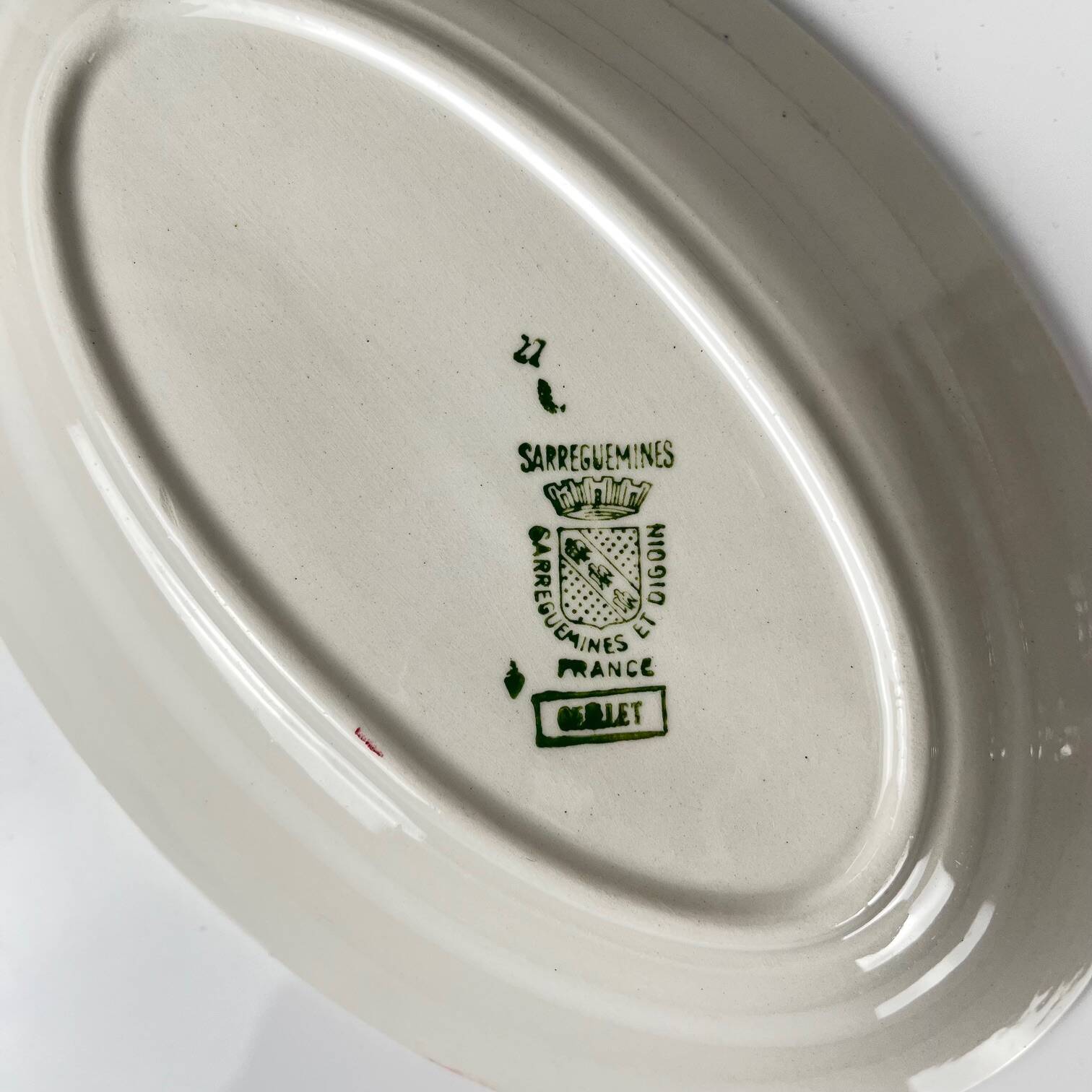 Sarreguemines "Oeillet" Dish, 1920-50