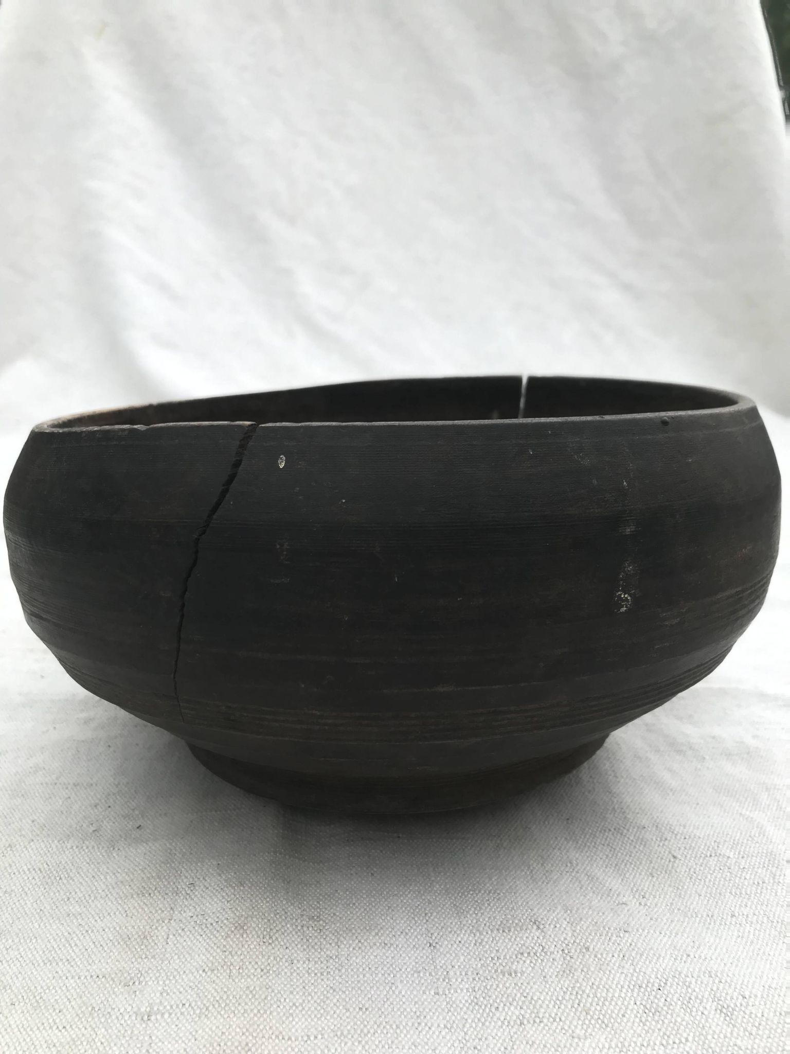 Antique bol en bois