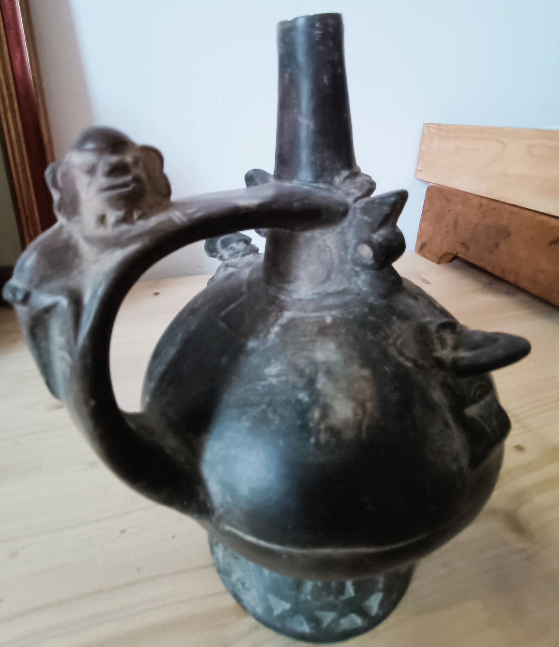 Funerary vase Lambeyeque Chimu Peru Pre-Columbian 10 11th century