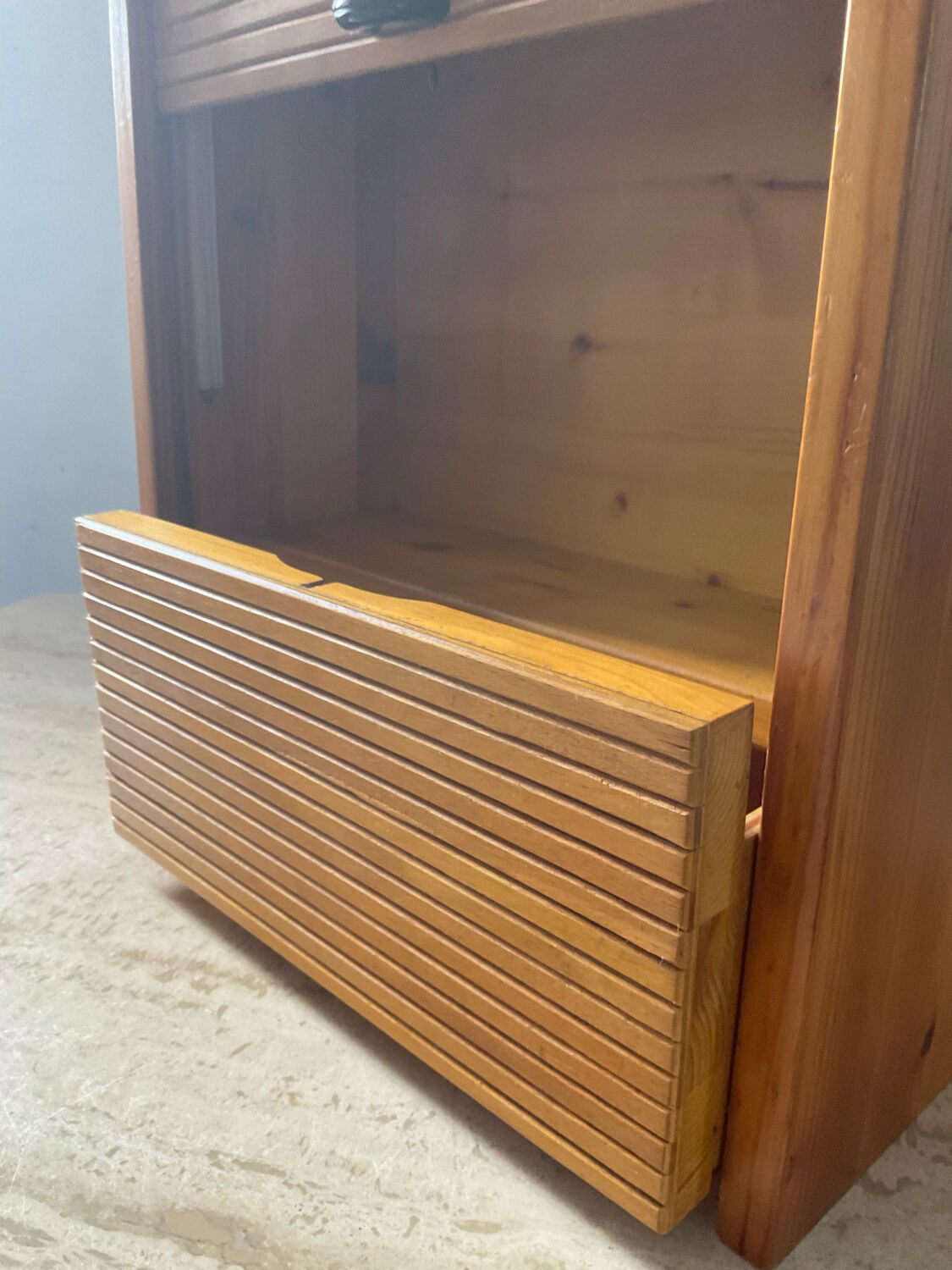 Vintage curtain furniture to install